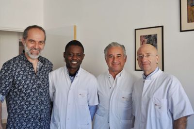 Dr Missiho entouré des Drs Paoli, Foa et Perrier (de gauche à droite).jpg